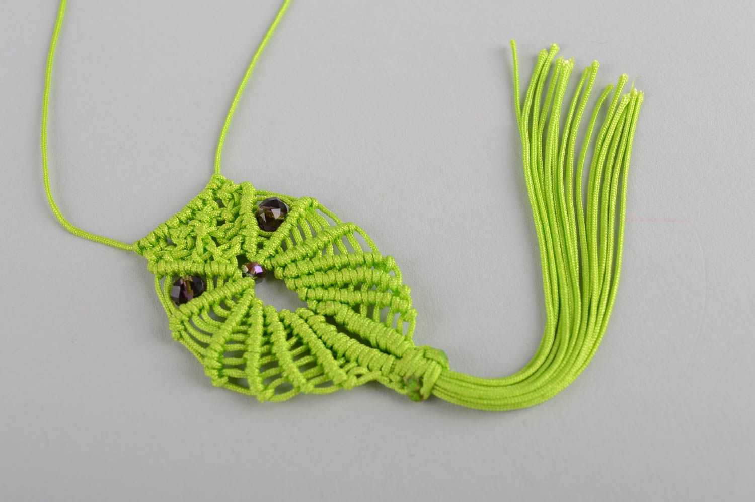 Pendentif hibou Bijou fait main tricoté en fils verts design Accessoire femme photo 4