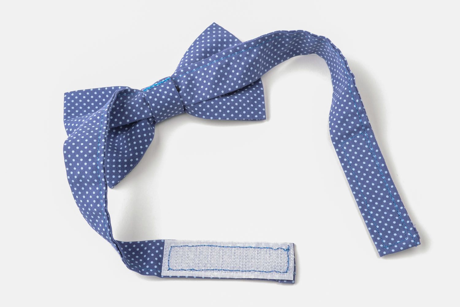 Bow tie with polka dots print photo 5
