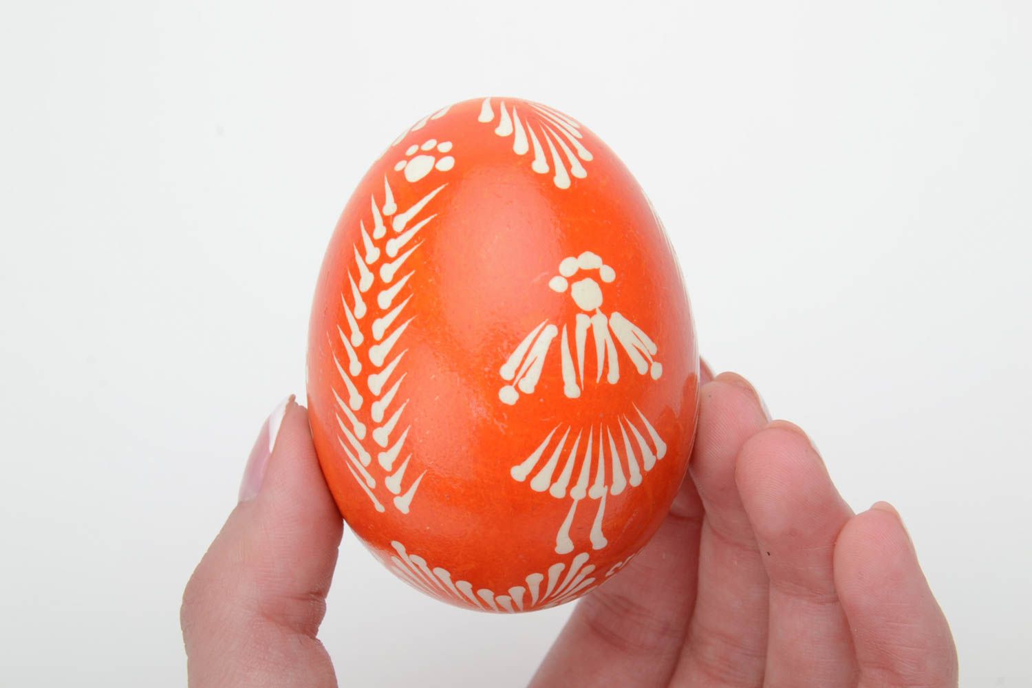 Оранжевое пасхальное яйцо в восковой лемковской технике ручной работы расписное красивое фото 5