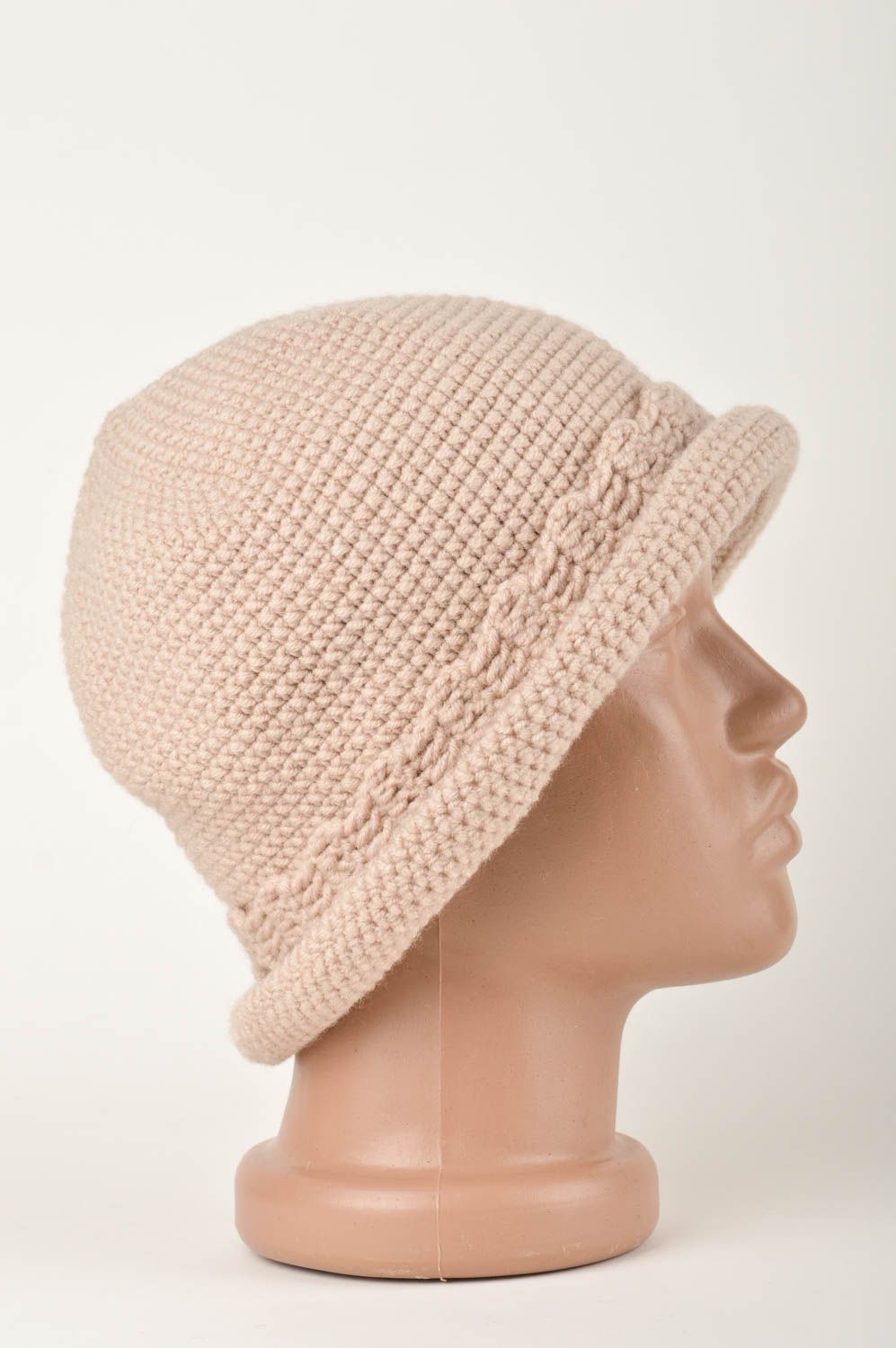 Bonnet tricot fait main Chapeau au crochet beige Vêtement femme original photo 3
