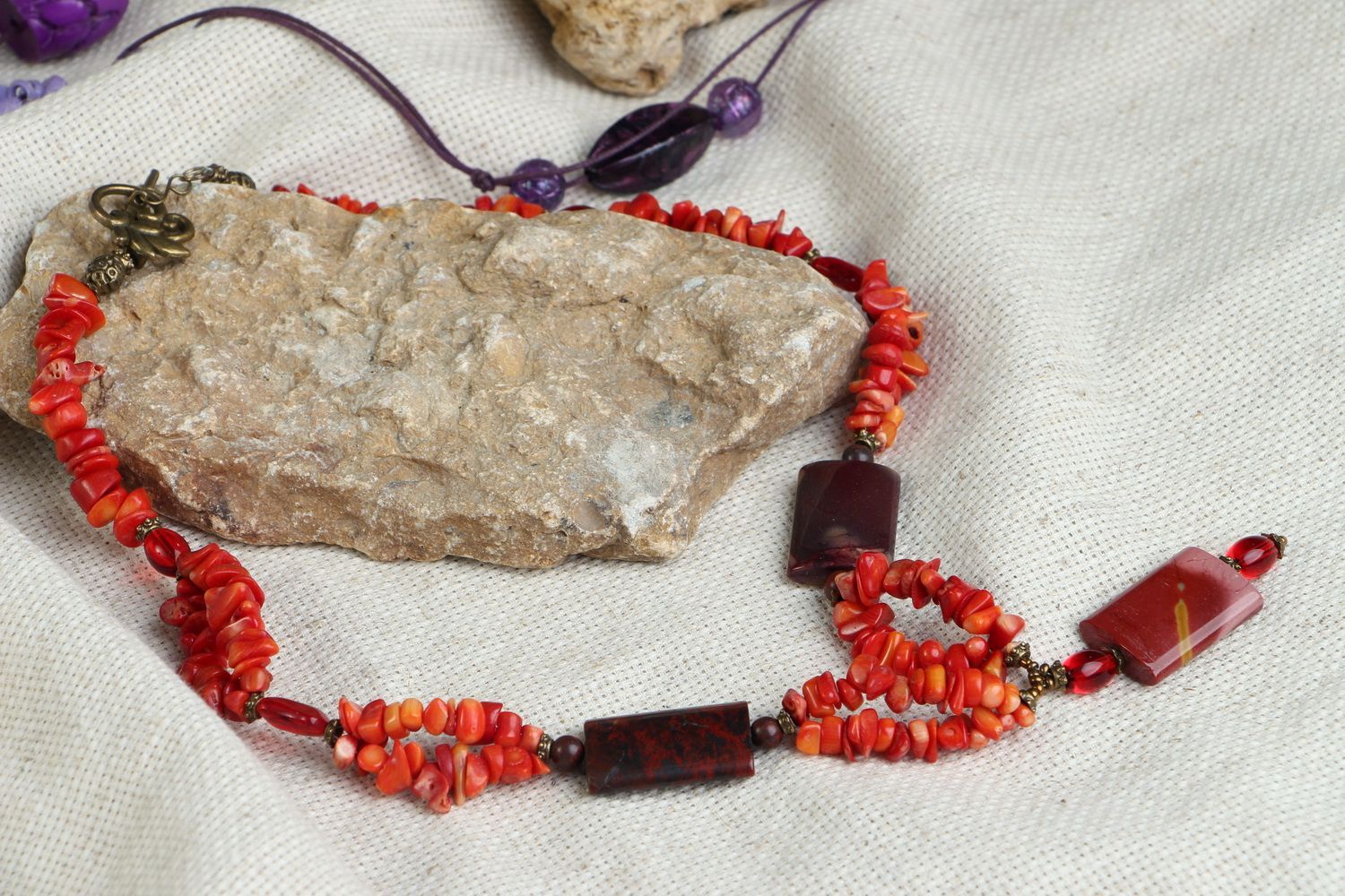 Necklace with Coral and Agate photo 4