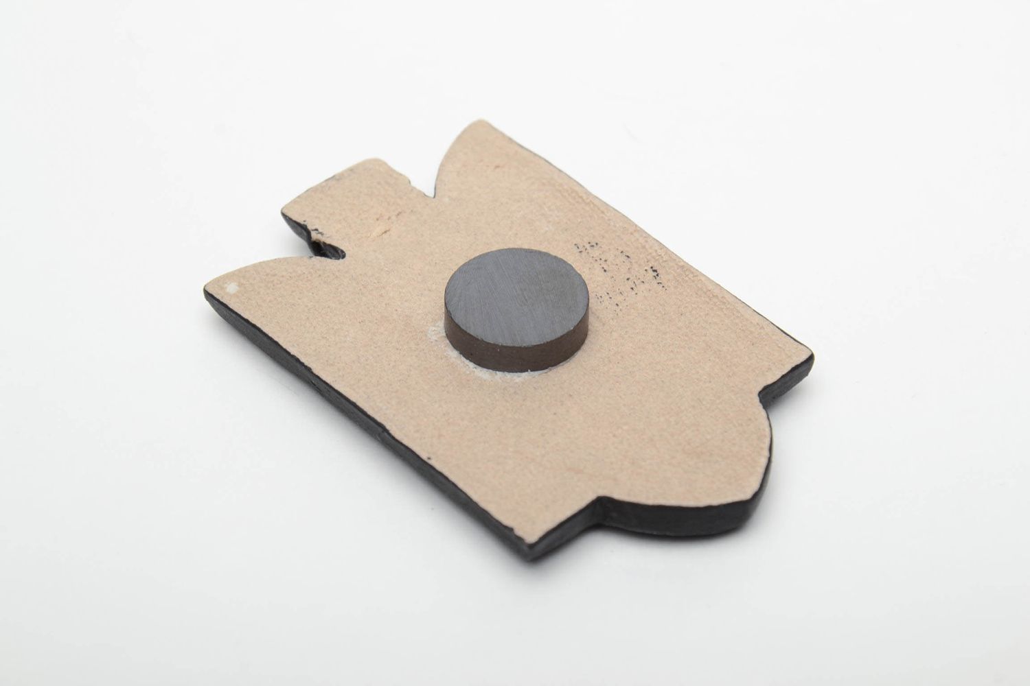 Magnet en céramique pour réfrigérateur en forme de Trident photo 4