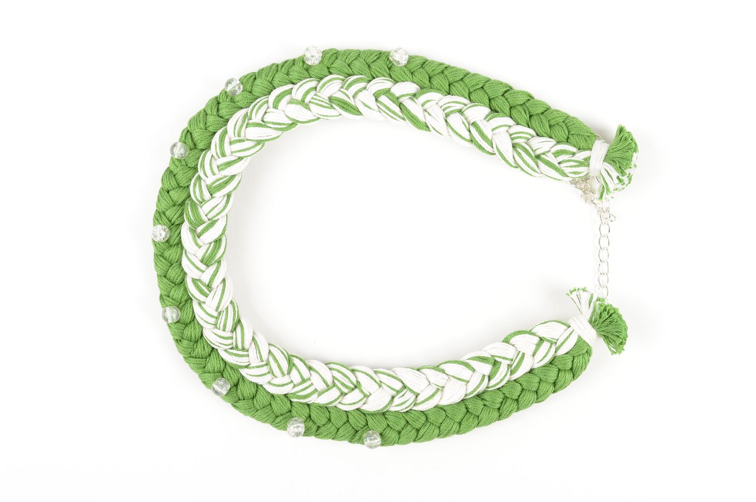 Collier textile Bijou fait main en vert et blanc tressé Cadeau femme design photo 2