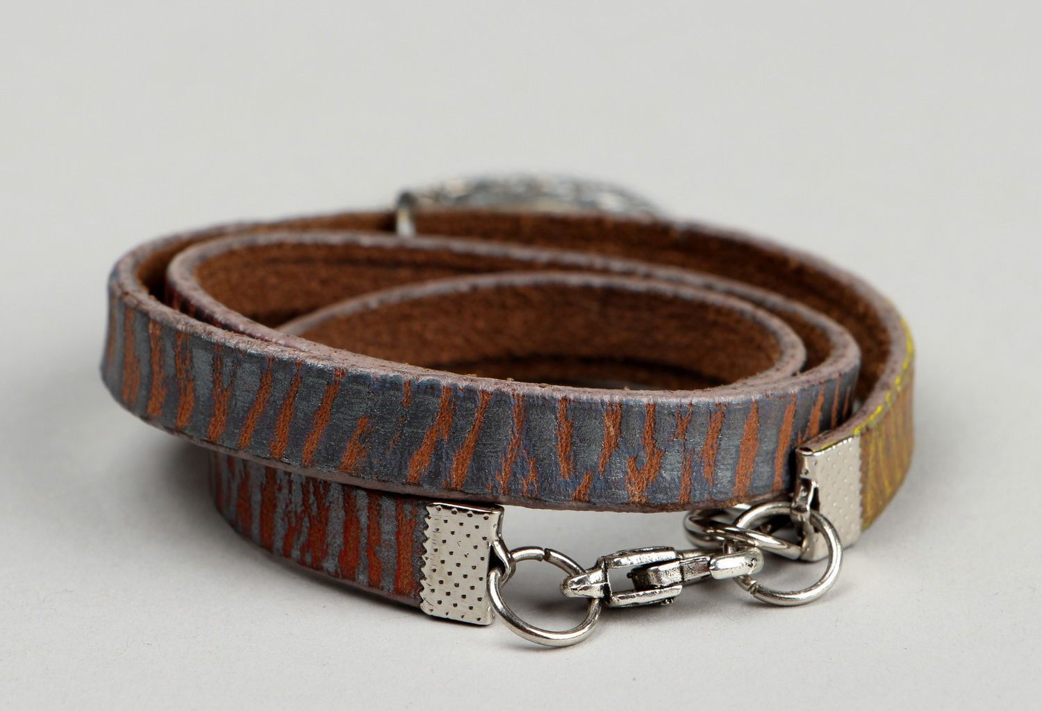 Bracelet en cuir avec pendentif en forme de coquille photo 4