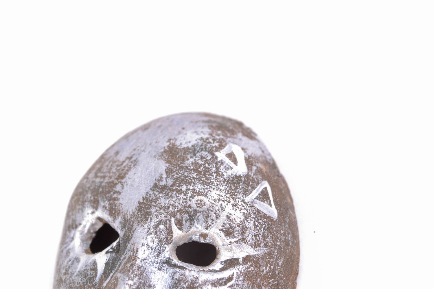 Интерьерная подвеска карнавальная маска Серебро зимы фото 3