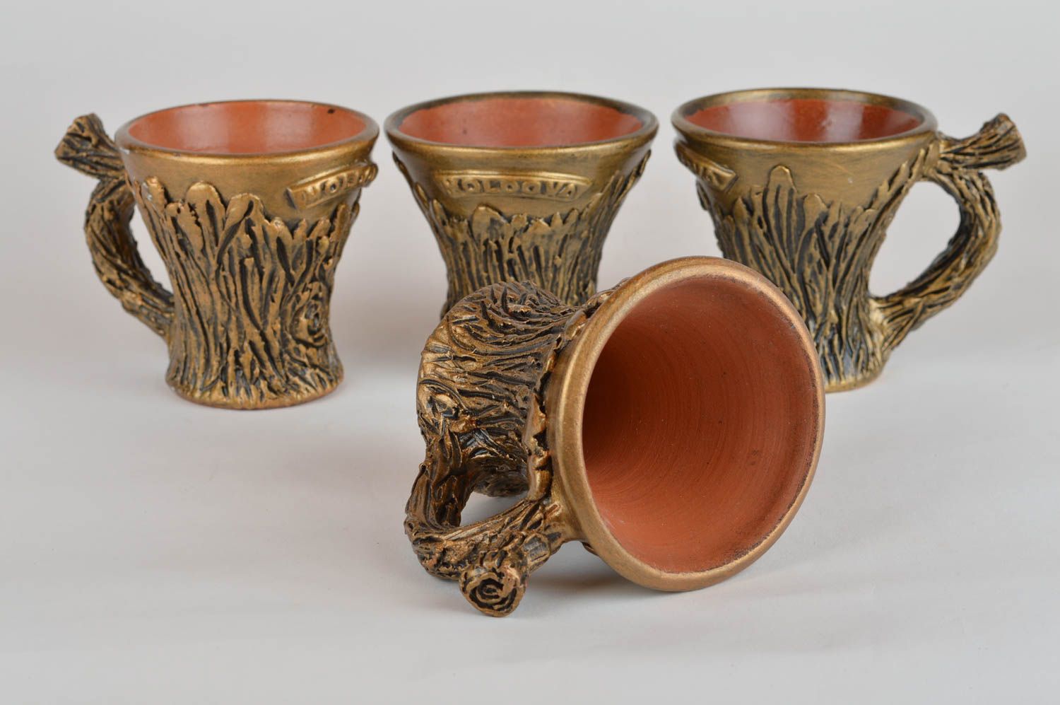Set of 4 four clay glazed 3 oz coffee cups colored with gold color with wooden pattern and handle photo 5