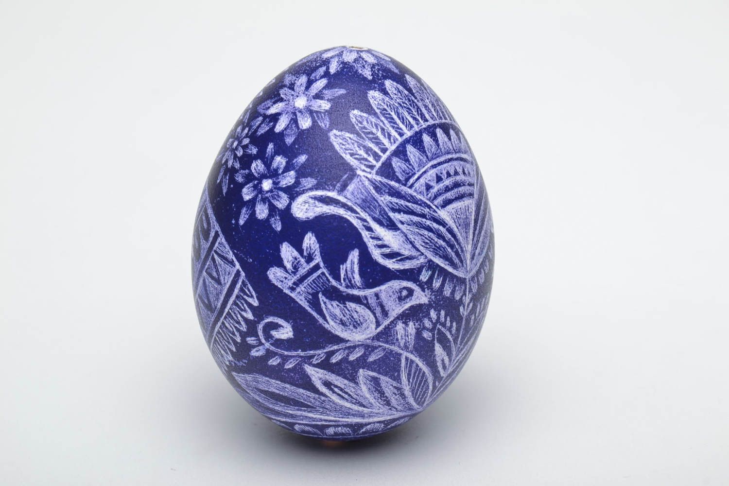Oeuf décoratif de Pâques bleu original fait main photo 4