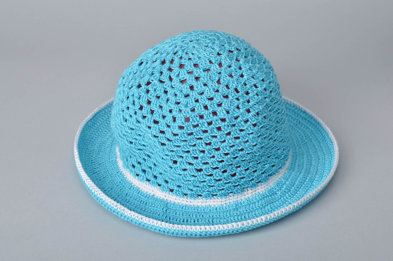 Детская шляпа ручной работы головной убор вязаная шляпа красивая голубая фото 2