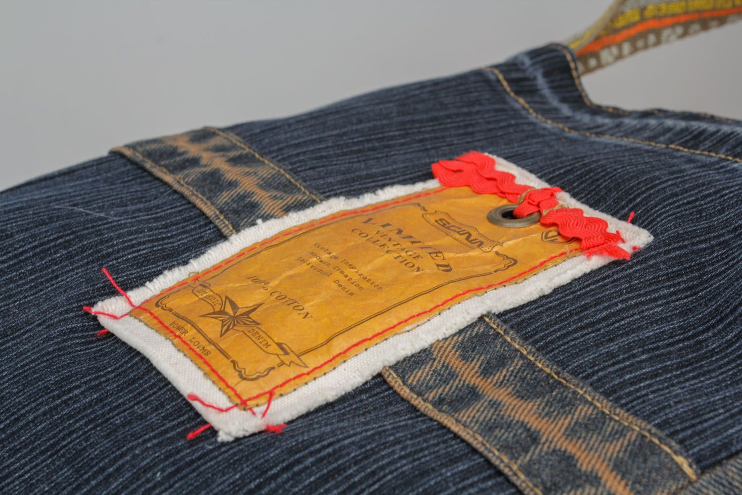 Молодежная сумка из джинсовой ткани фото 4