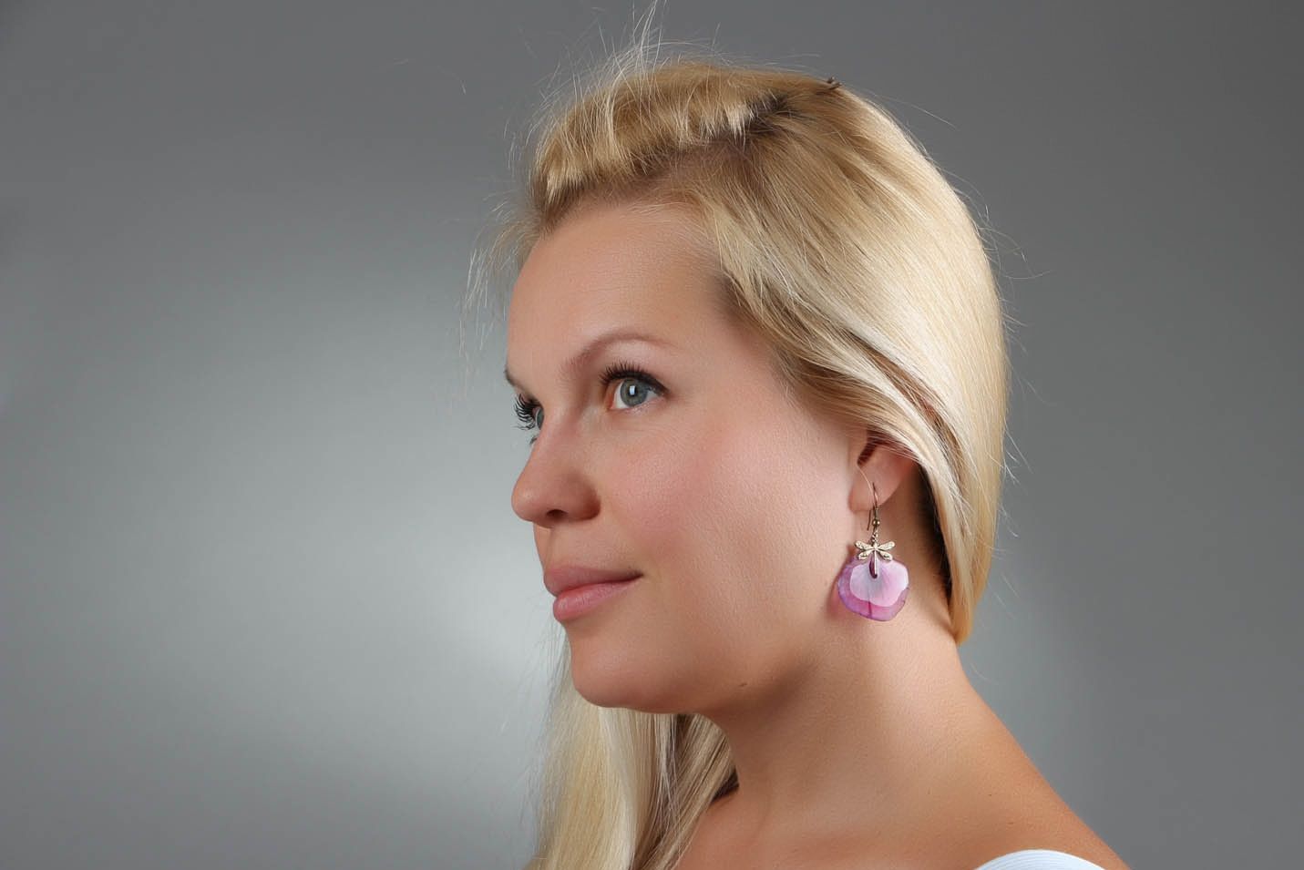 Pendant earrings made ​​of epoxy resin photo 4
