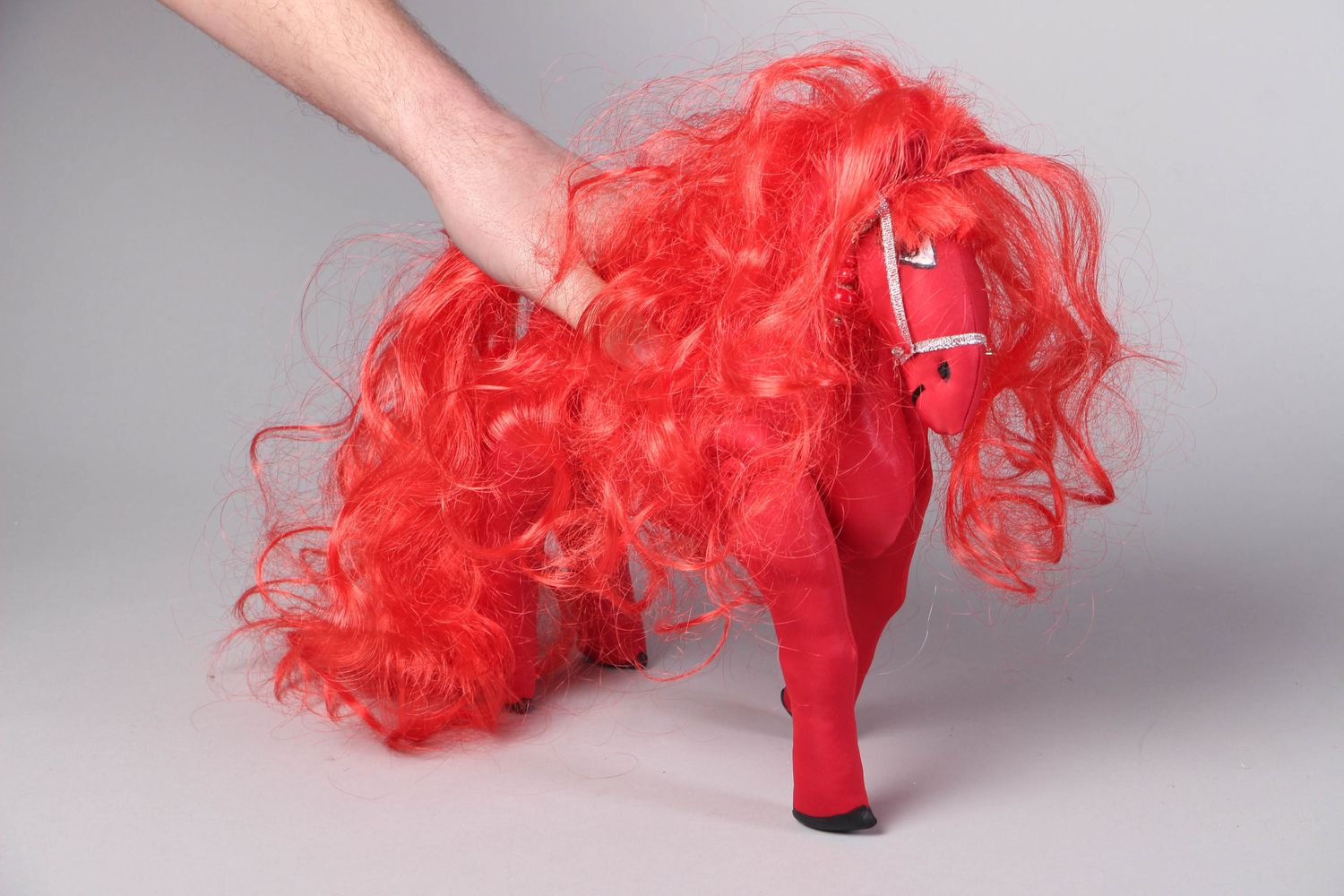 Мягкая игрушка лошадь красная авторская  фото 4