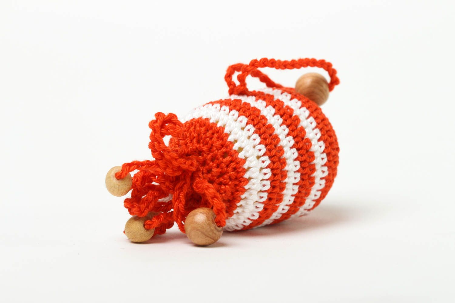 Hochet poisson fait main Jouet éveil tricoté crochet Cadeau enfant design photo 4