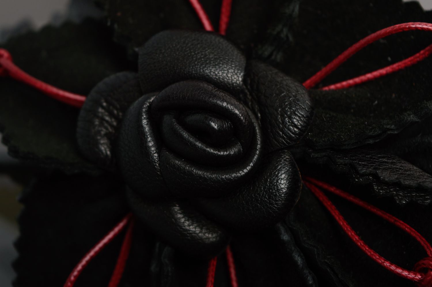 Schwarze Haarspange Blume foto 2
