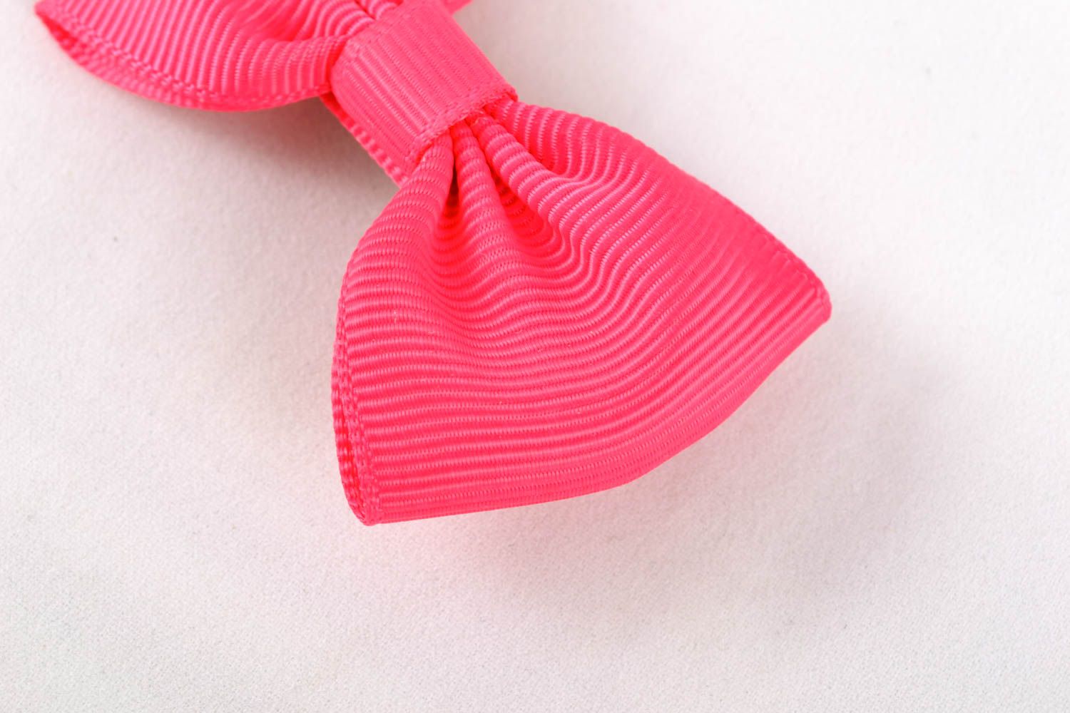 Аксессуар для волос украшение ручной работы заколка бантик розовая красивая фото 4