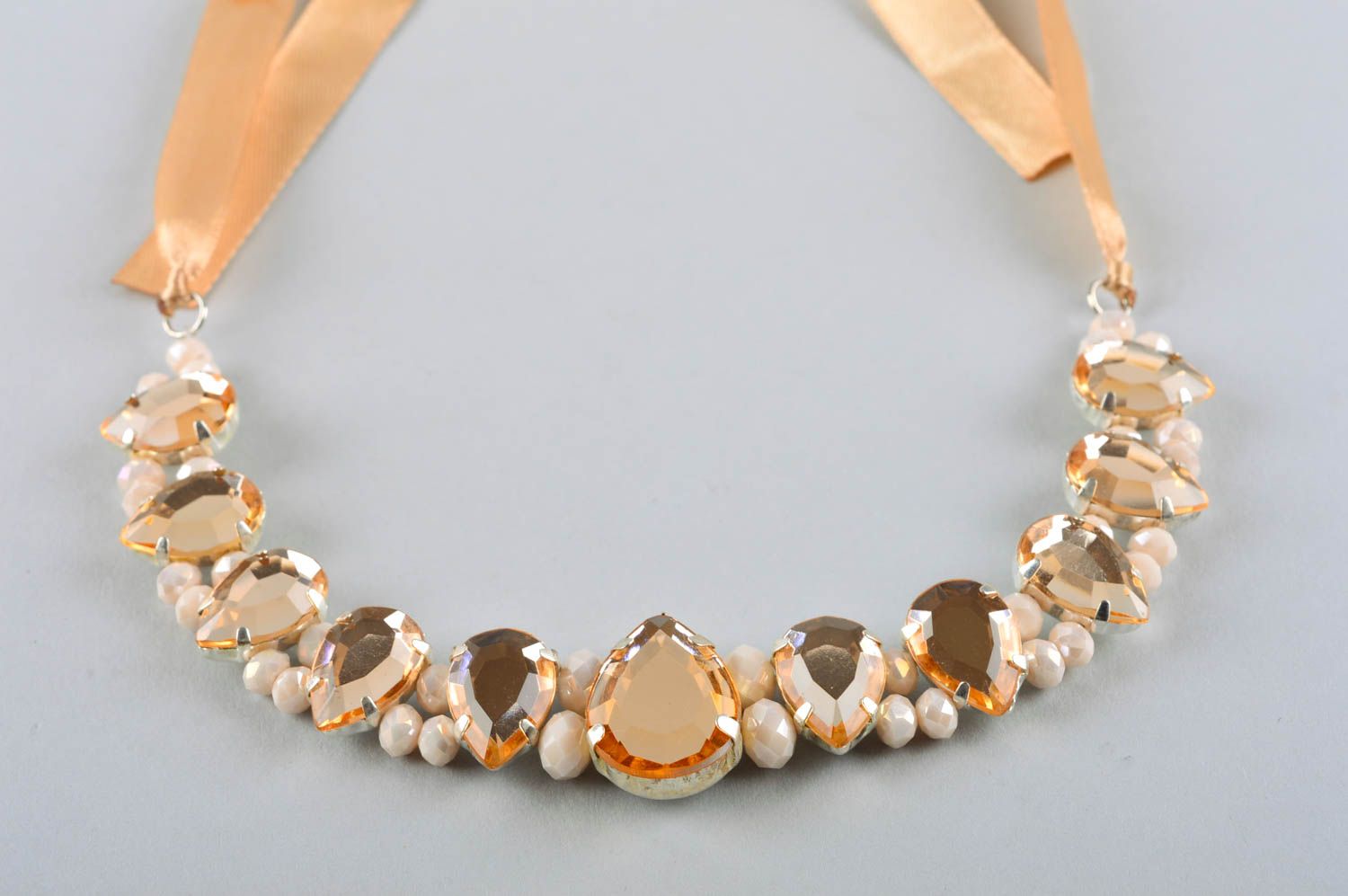 Handmade beige Damen Collier Modeschmuck Halskette Accessoire für Frauen foto 3
