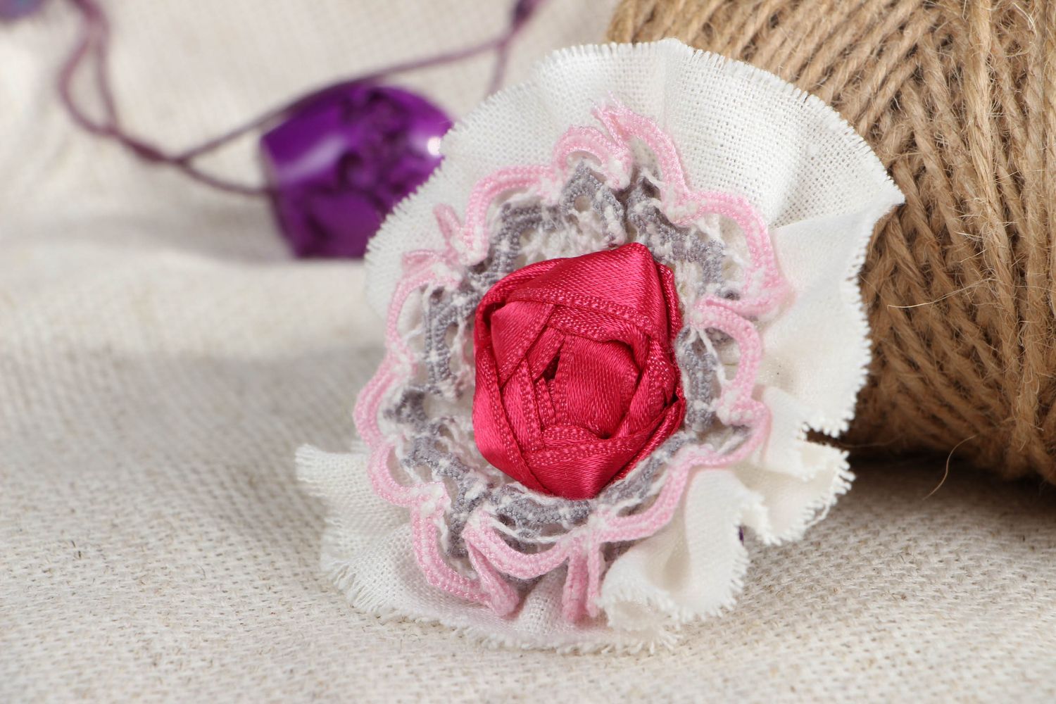 Brooch hairpin made of fabric and lace photo 4