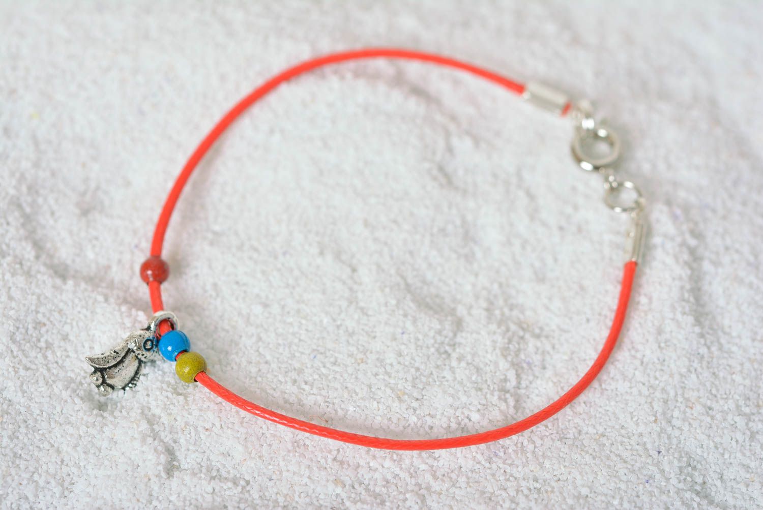Bracelet textile Bijou fait main en lacet ciré rouge fin Accessoire femme photo 1