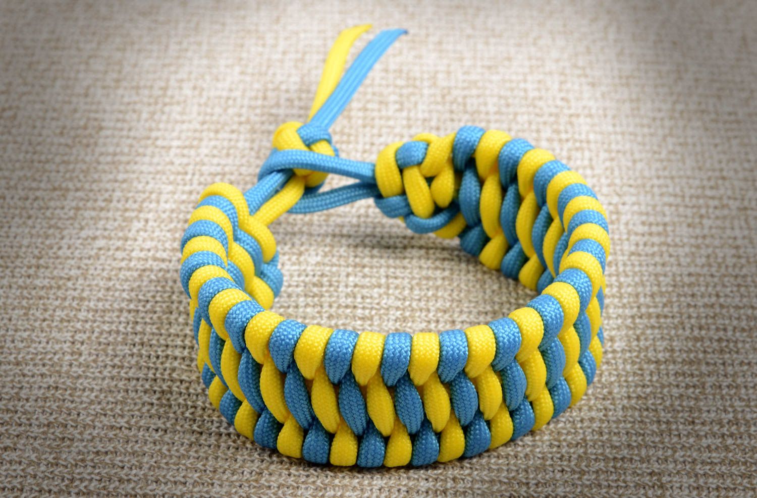 Stylish handmade wrist bracelet designs woven cord bracelet survival tips photo 5