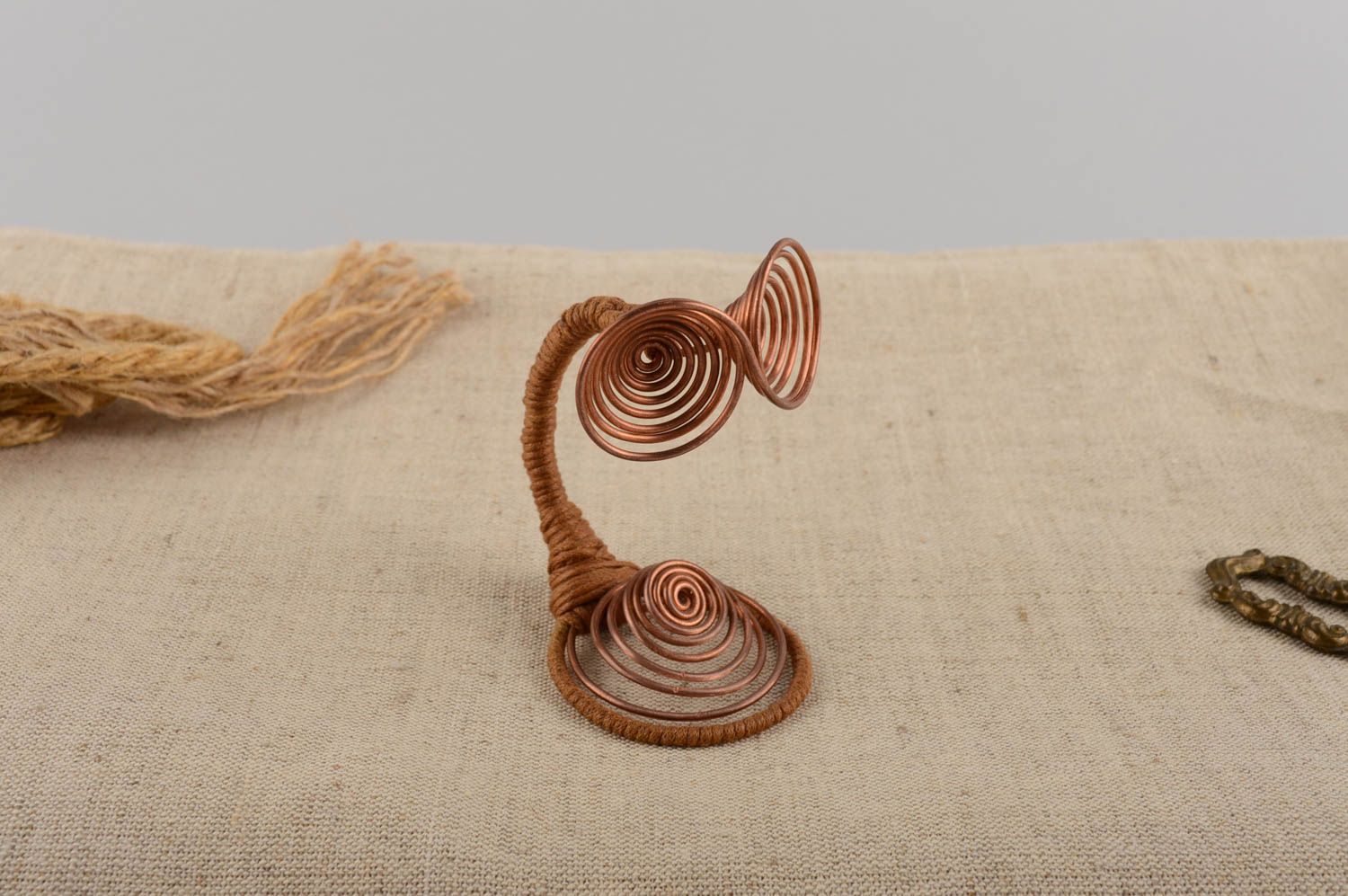 Figura decorativa de metal hecha a mano original lechuza de cobre para regalo foto 1