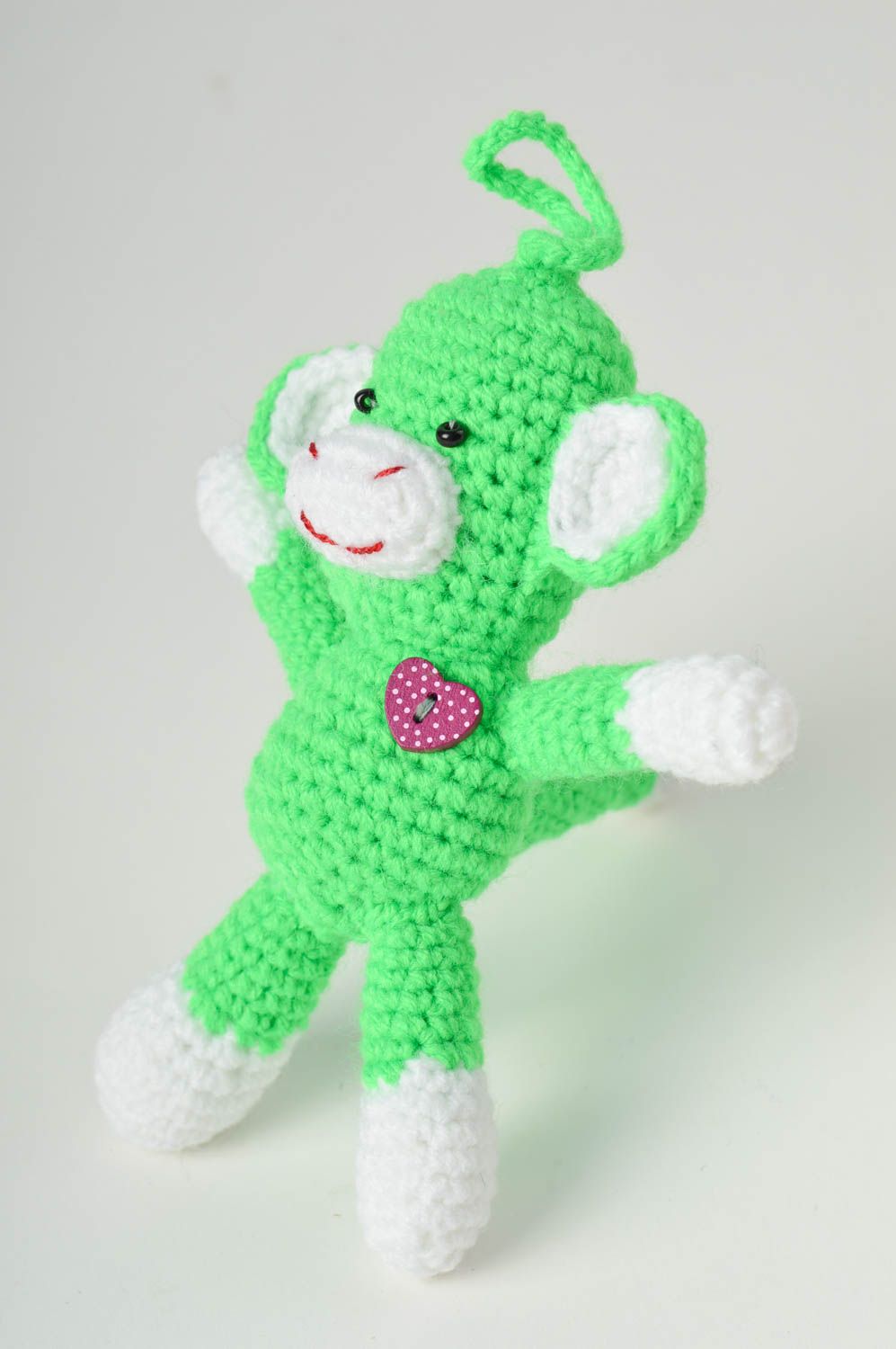 Jouet singe fait main Déco maison vert tricoté au crochet Cadeau original photo 2