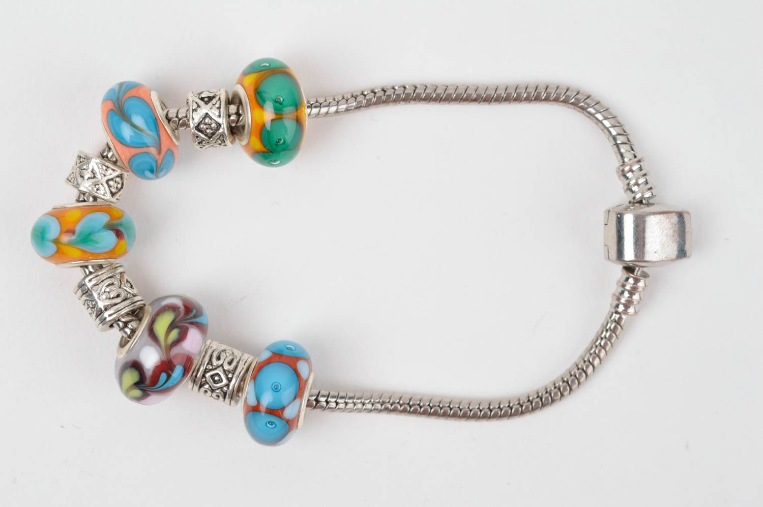 Beautiful handmade glass bracelet beaded bracelet designs fashion trends photo 3