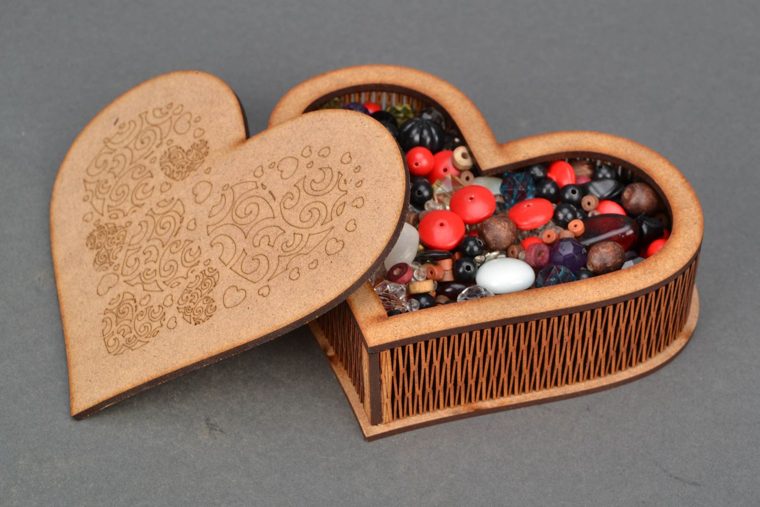 Heart-shaped jewelry box craft blank photo 1