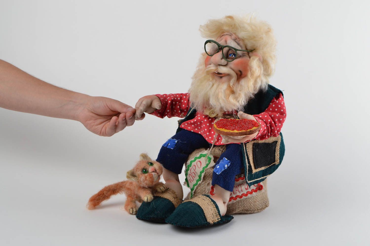 Капроновая игрушка дедушка с котом декоративная смешная необычная ручной работы фото 2