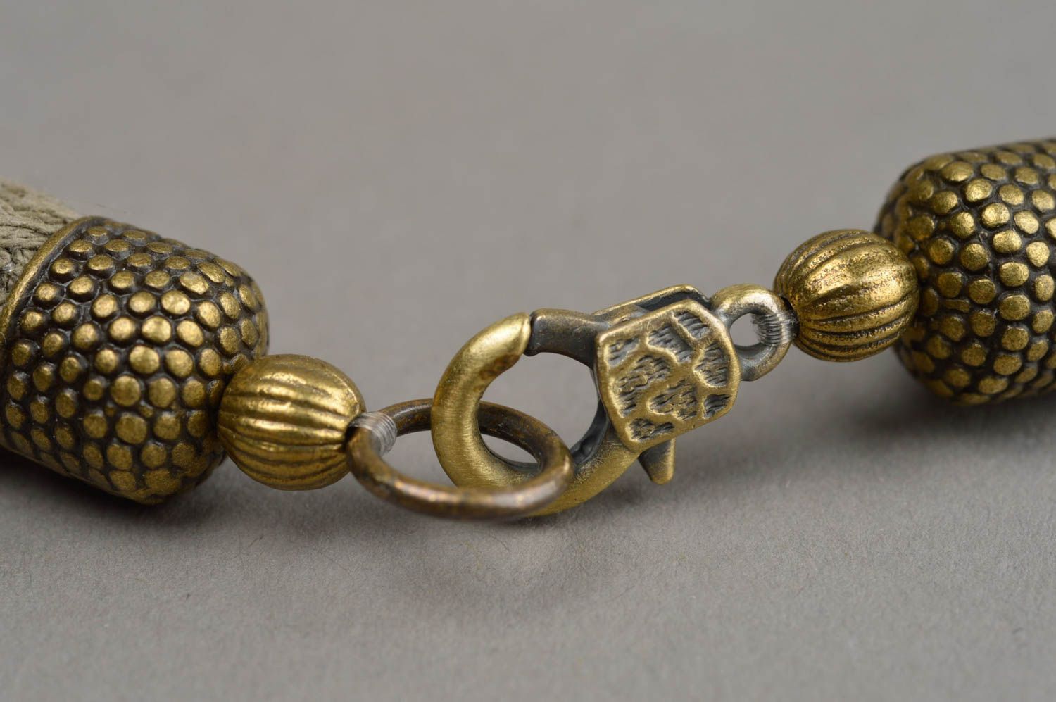 Collana di perline in argilla fatta a mano girocollo artigianale in stile etnico foto 5