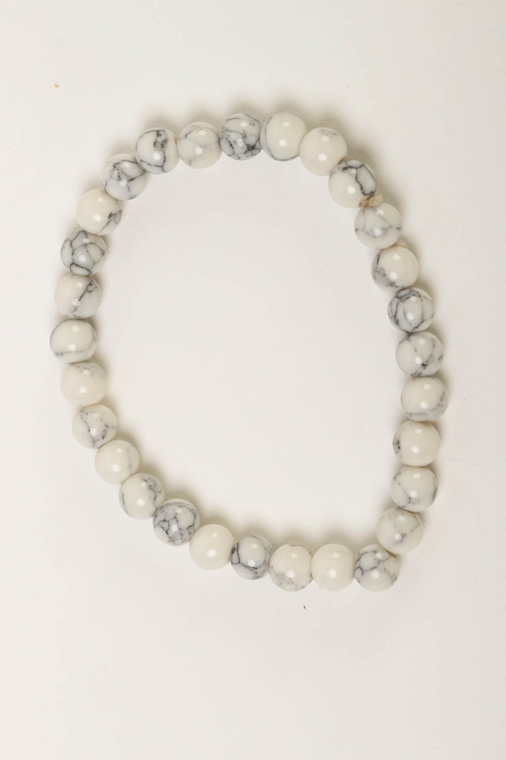 Bracelet blanc Bijou fait main en cacholong original Cadeau pour femme photo 2