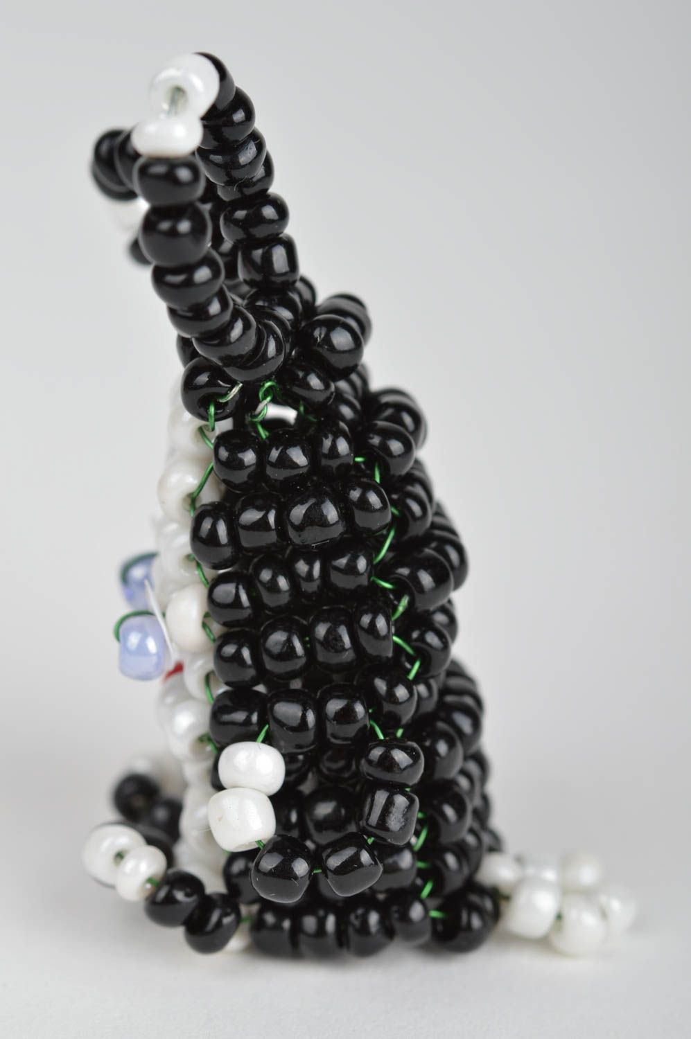 Jolie marionnette à doigt de perles de rocaille Lapin noir blanc jouet amusant photo 3
