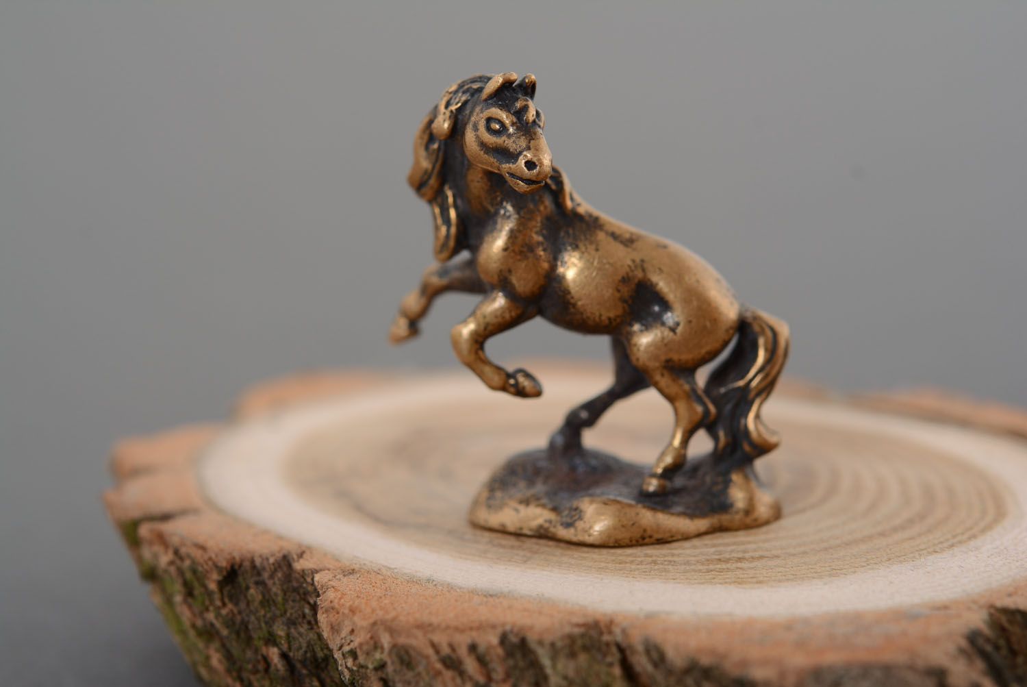 Figurine en bronze de cheval faite main  photo 1
