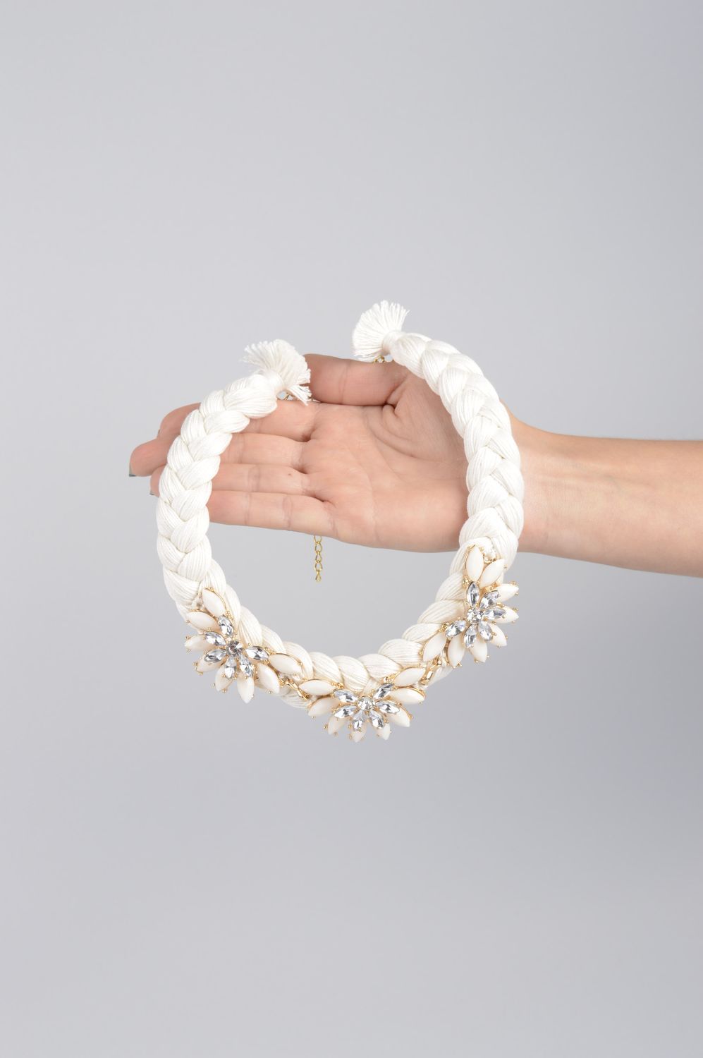 Handmade beautiful jewelry unusual white accessory massive textile necklace photo 4