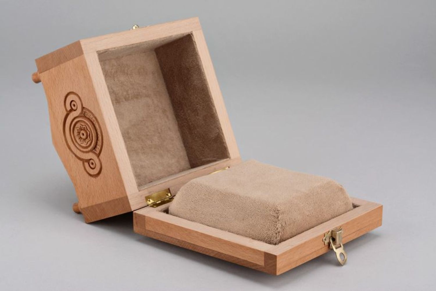 Scrigno quadrato fatto a mano cofanetto di legno scatola di legno per gioielli foto 2