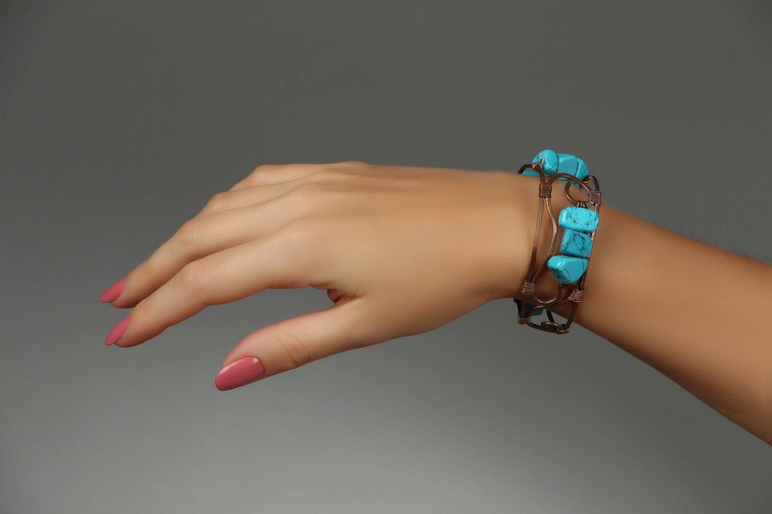 Bracelet artisanal réalisé en cuivre avec turquoise  photo 5
