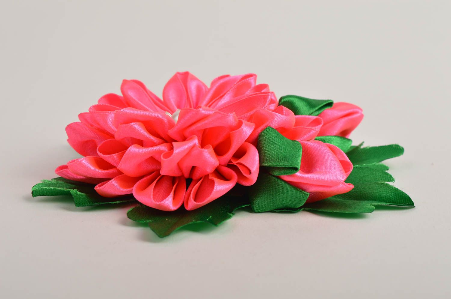 Flores de cintas rosas hechas a mano accesorio para bisutería regalo original foto 5