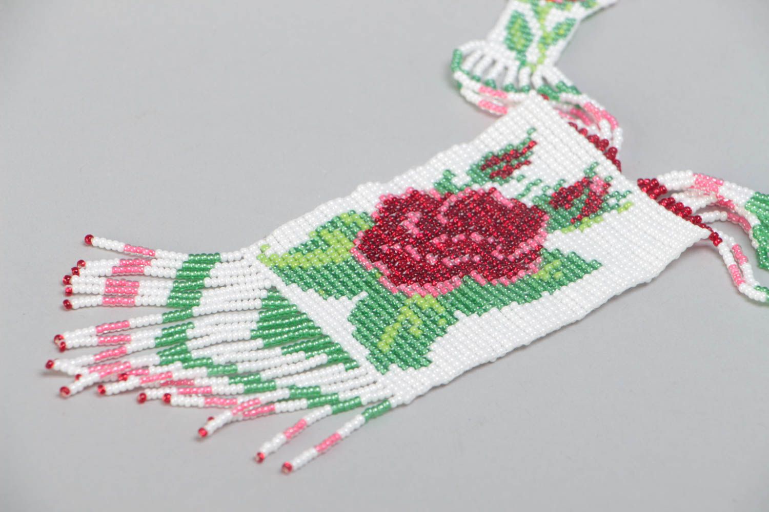 Collar de abalorios checos original guerdán artesanal con ornamento floral foto 3