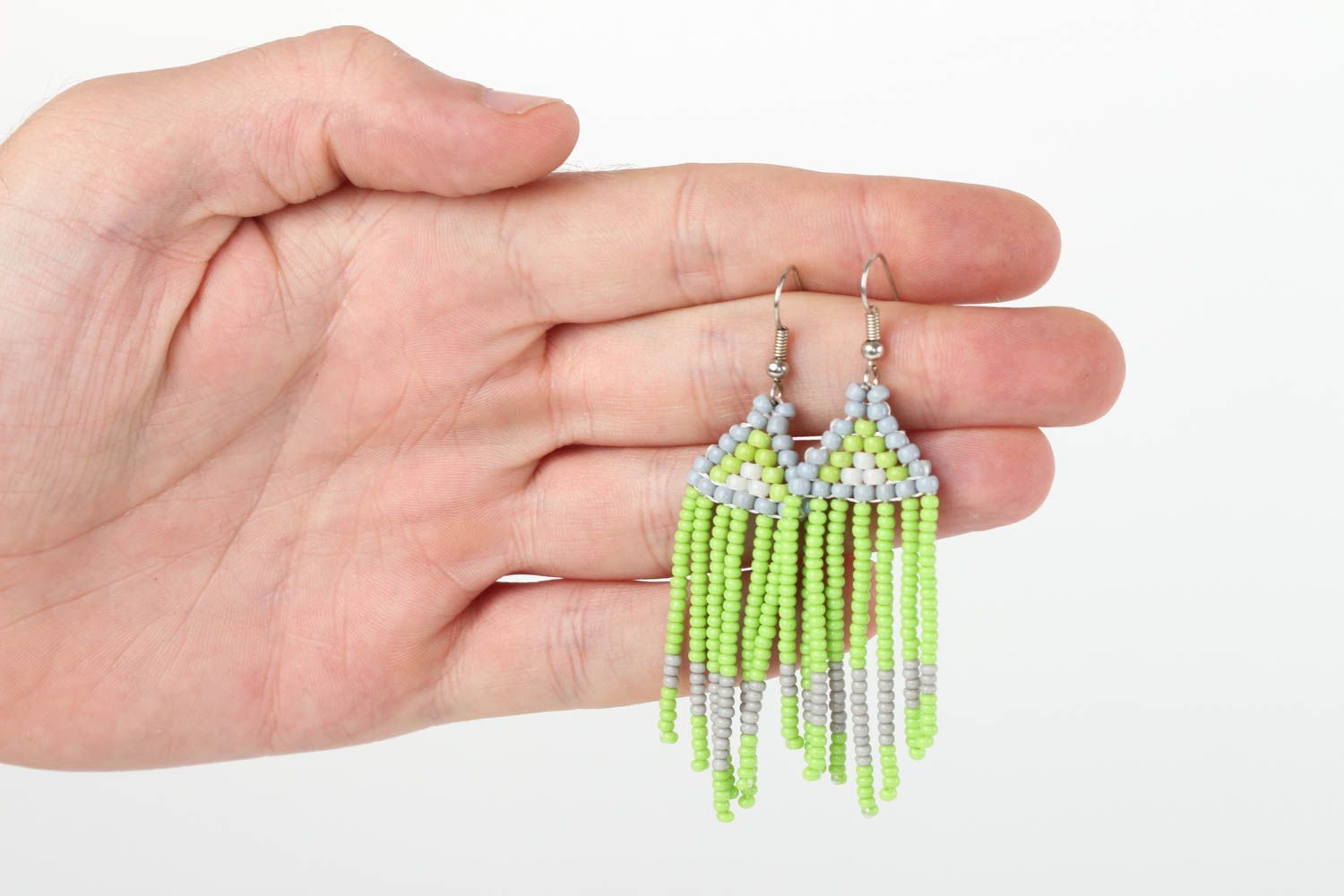 Stylish handmade beaded earrings fringe earrings design fashion trends photo 5