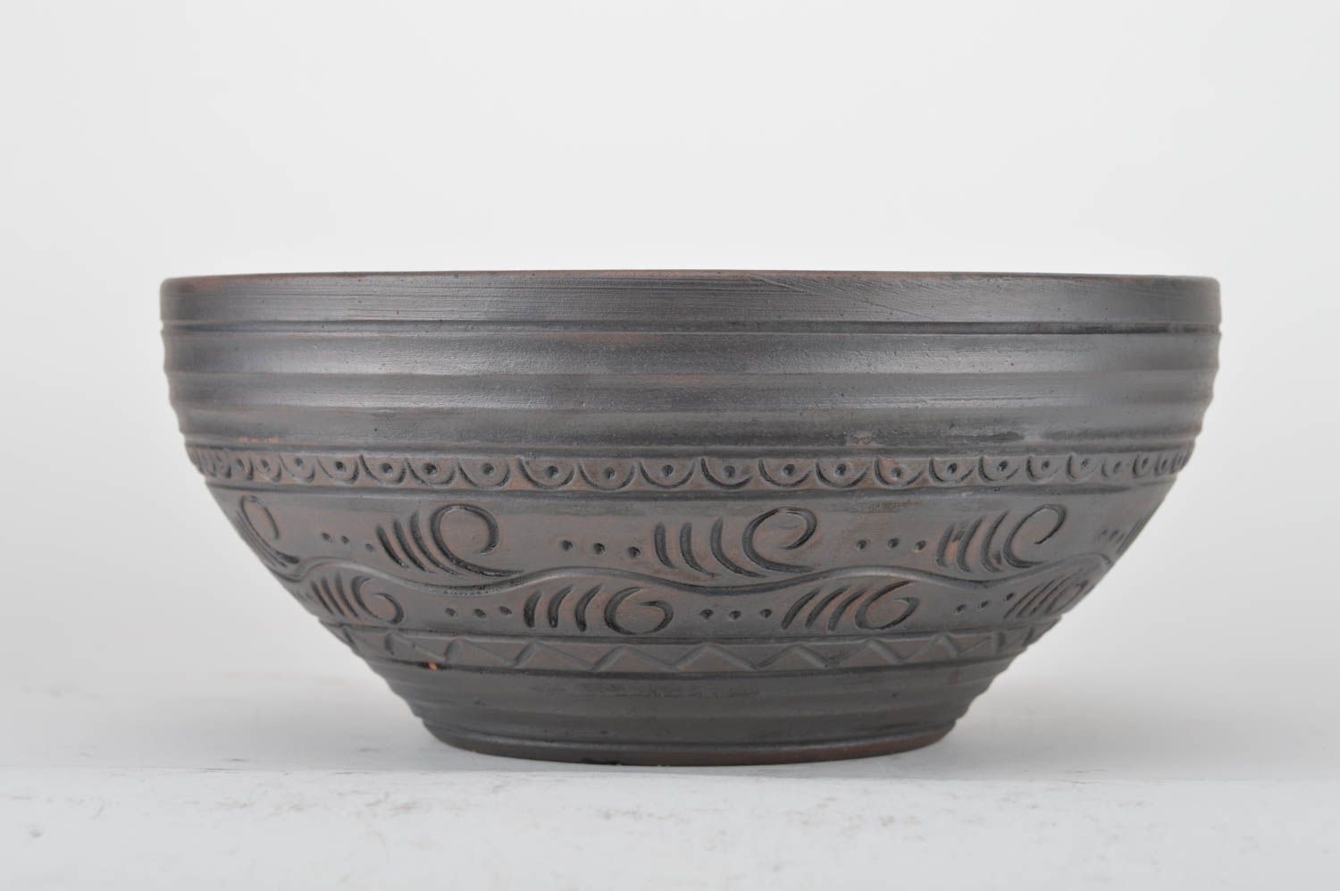 Large handmade dark ceramic bowl with scratched ornaments in ethnic style 1.5 l photo 5