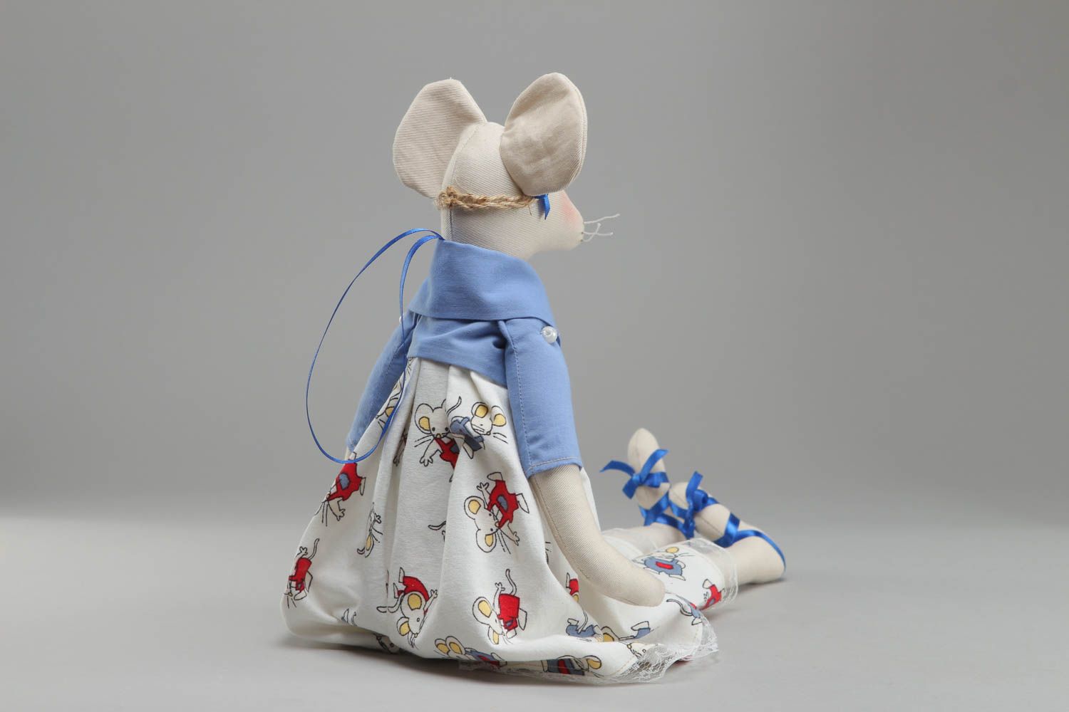 Мягкая игрушка из ткани Мышка в синем фото 3
