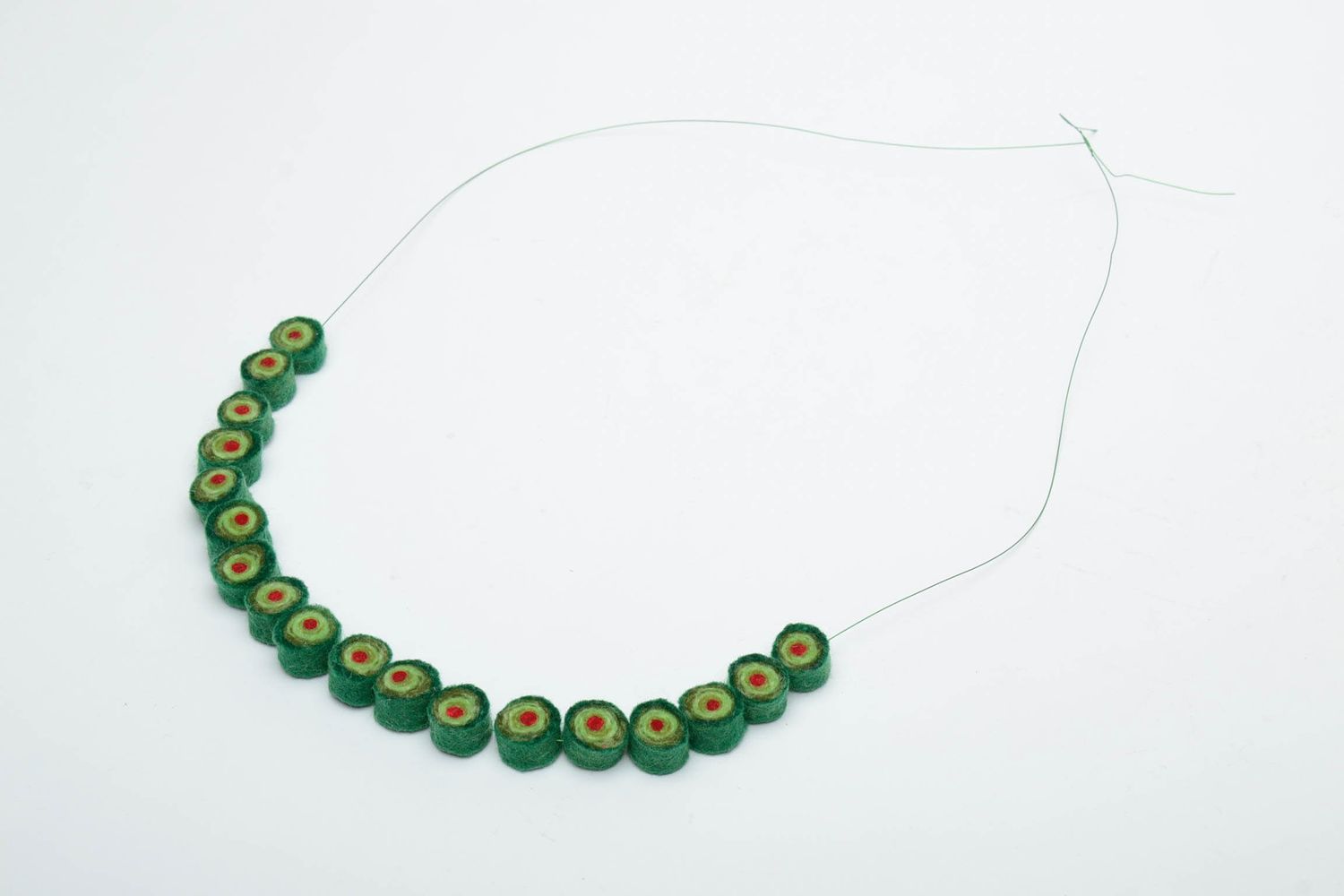 Unusual woolen bead necklace photo 2