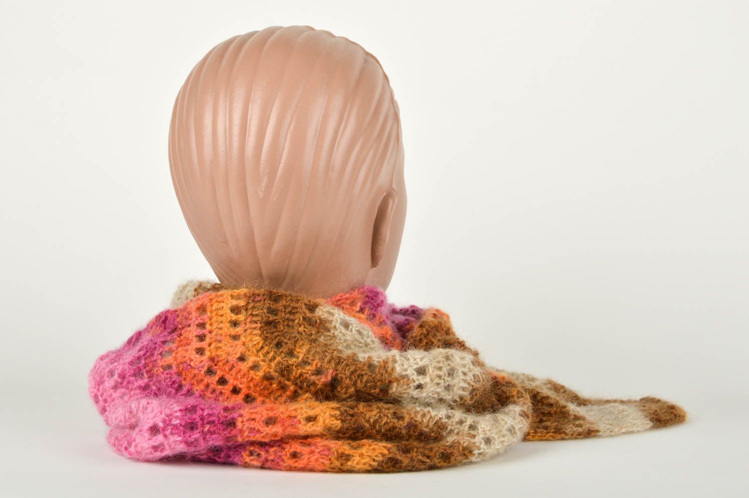 Шарф ручной работы шерстяной шарф крючком красивый яркий узорный женский шарф фото 5