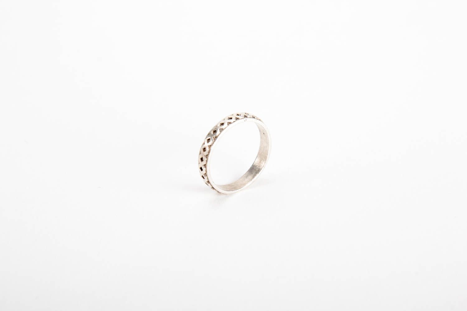 Женское кольцо ручной работы серебряное кольцо простое женское кольцо с узором фото 4