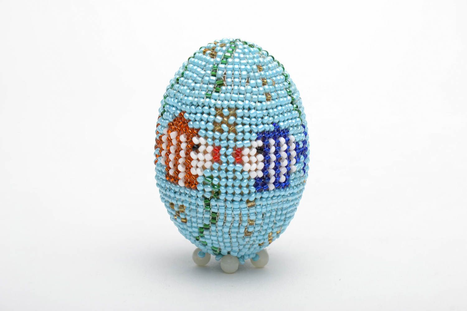 Huevo de Pascua de madera envuelto en abalorios foto 3