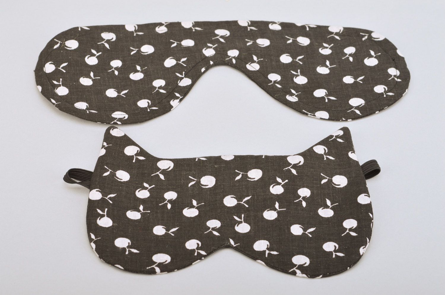 Set of handmade decorative sleep masks sewn of polka dot cotton for man and woman  photo 2