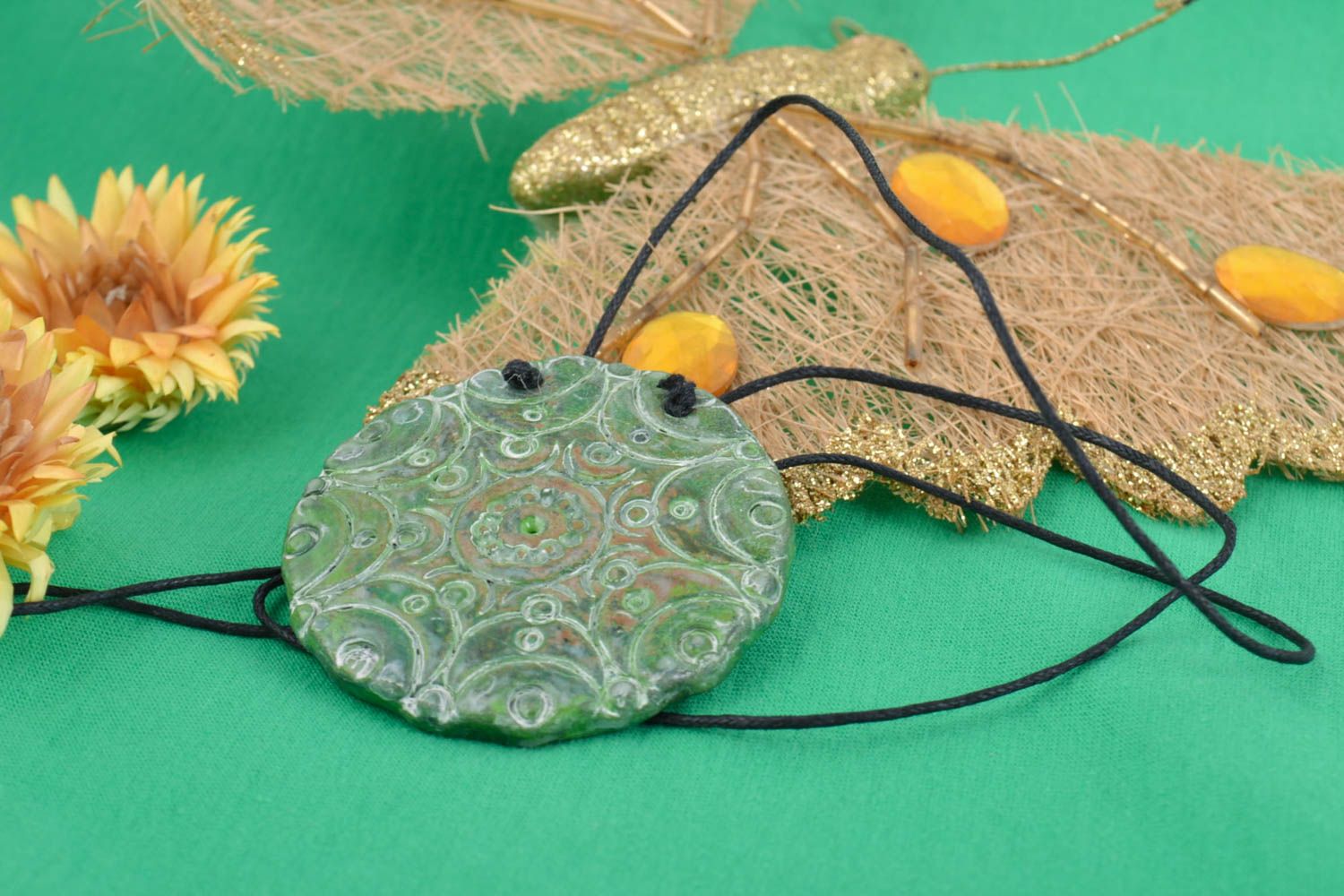 Handmade decorative round pendant in ethnic style green stylish accessory  photo 1