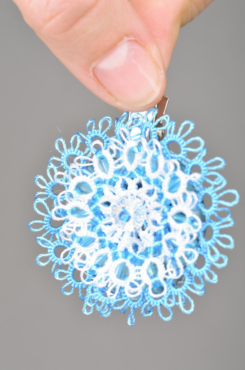 Handmade textile woven tatting brooch hair clip in the shape of blue flower photo 2