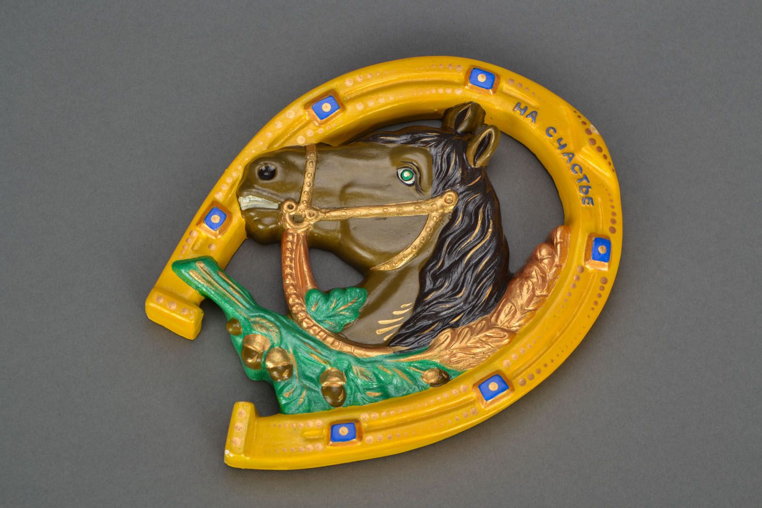 Wall horseshoe with a horse photo 3