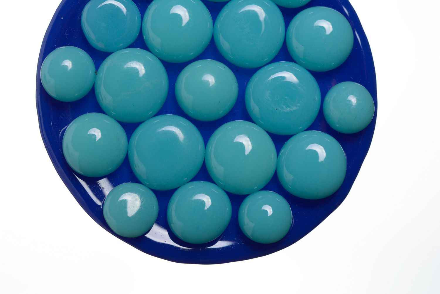 Runder handgemachter blauer Anhänger aus Glas für Frauen in Fusing Technik foto 4