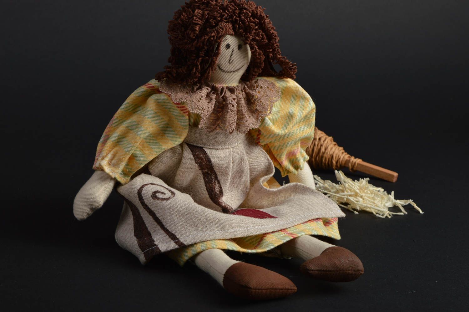 Красивая авторская тканевая кукла ручной работы в платье на подарок для девочки фото 1