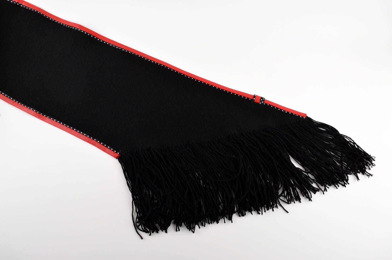 Шарф ручной работы шарф на шею черный с красным оригинальный женский шарф фото 2